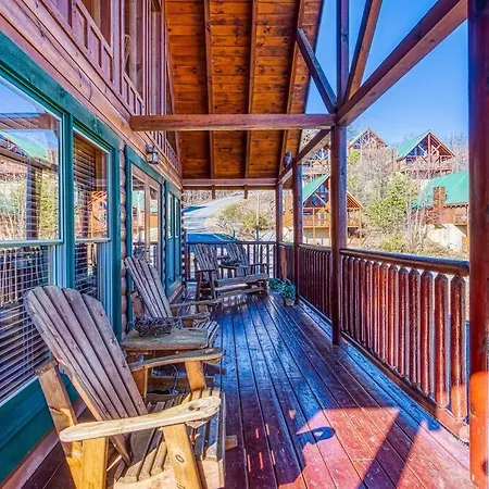 Solid Ground Lodge With Yard! Pigeon Forge Exterior foto