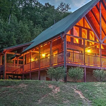 Solid Ground Lodge With Yard! Pigeon Forge Exterior foto