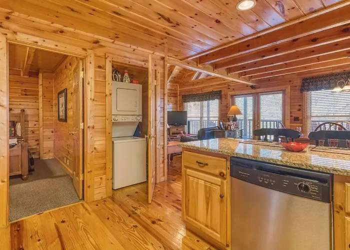 Solid Ground Lodge With Yard!